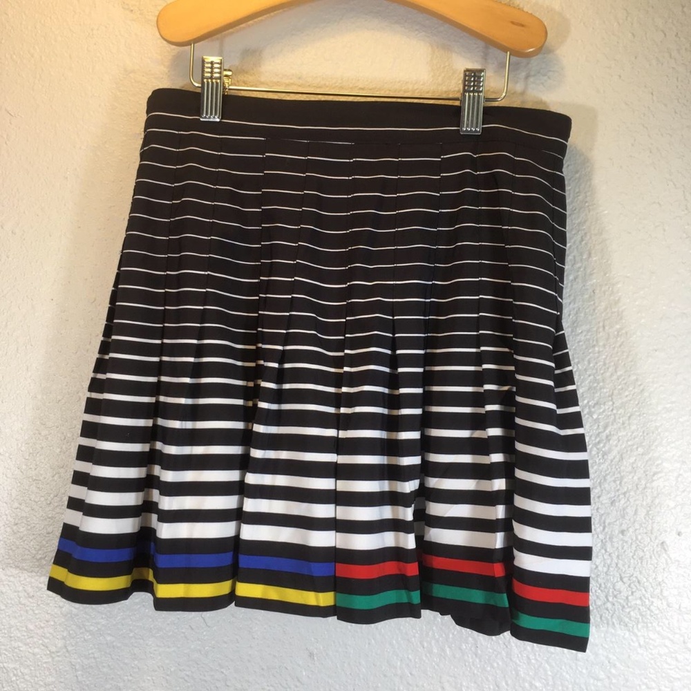 Vintage 90s pleated tennis skirt in black and white w/ burst of color